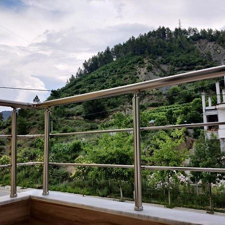 Unique Otel Gramsh Dış mekan fotoğraf