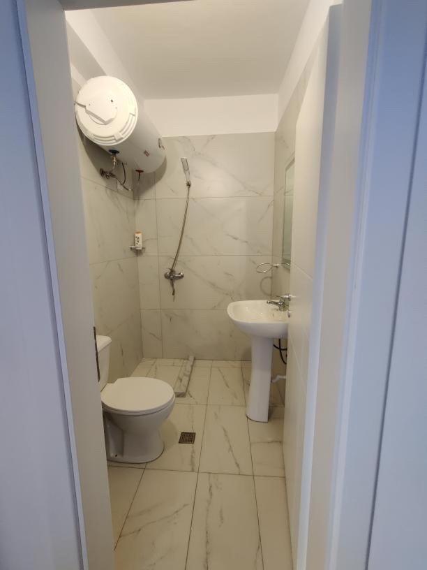 Unique Otel Gramsh Dış mekan fotoğraf